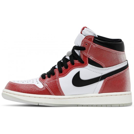 Trophy Room x Jordan 1 Retro High OG SP 'Chicago'
 Bianco/Vela/Varsity Rosso/Nero AJ 1 Scarpe DA2728 100