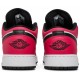 Jordan 1 Low GS 'Rush Pink'
 
Rush Pink/Rush Pink-Bianco-Nero AJ 1 Scarpe 554723 600