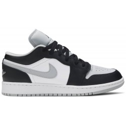 Jordan 1 Low GS 'Smoke Grey'
 Nero/Nero/Grigio Fumo Chiaro/Bianco AJ 1 Scarpe 553560 039