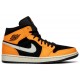 Jordan 1 Mid 'Black Cone'
 Osso nero/cono-chiaro AJ 1 Scarpe 554724 062