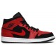 Jordan 1 Mid 'Bred'
 Nero/Rosso Palestra-Bianco AJ 1 Scarpe 554724 054