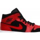 Jordan 1 Mid 'Bred'
 Nero/Rosso Palestra-Bianco AJ 1 Scarpe 554724 054