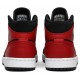 Jordan 1 Mid 'Bred'
 Nero/Rosso Palestra-Bianco AJ 1 Scarpe 554724 054