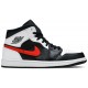 Jordan 1 Mid 'Chile Red'
 Nero/Cile Rosso/Bianco AJ 1 Scarpe 554724 075