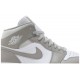 Jordan 1 Mid 'College Grey' College Grey/Light Bone/Bianco AJ 1 Scarpe554724 082