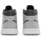 Jordan 1 Mid 'Light Smoke Grey'
 Grigio Fumé Chiaro/Bianco/Antracite AJ 1 Scarpe 554724 078