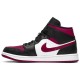 Jordan 1 Mid 'Noble Red'
 Nero/Bianco/Rosso nobile AJ 1 Scarpe 554724 066