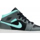 Jordan 1 Mid GS 'Grey Aqua'
 Nero/Aqua chiaro/Grigio Fumo Scuro AJ 1 Scarpe 554725 063