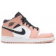 Jordan 1 Mid GS 'Pink Quartz'
 Quarzo rosa/Grigio fumo scuro/Bianco AJ 1 Scarpe 555112 603