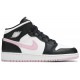 Jordan 1 Mid GS 'White Light Arctic Pink'
 Bianco/Rosa artico chiaro/Nero AJ 1 Scarpe 555112 103