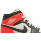 Donne Jordan 1 Mid SE 'Newsprint'
 Orewood chiaro marrone/cremisi brillante AJ 1 Scarpe DQ6078 100